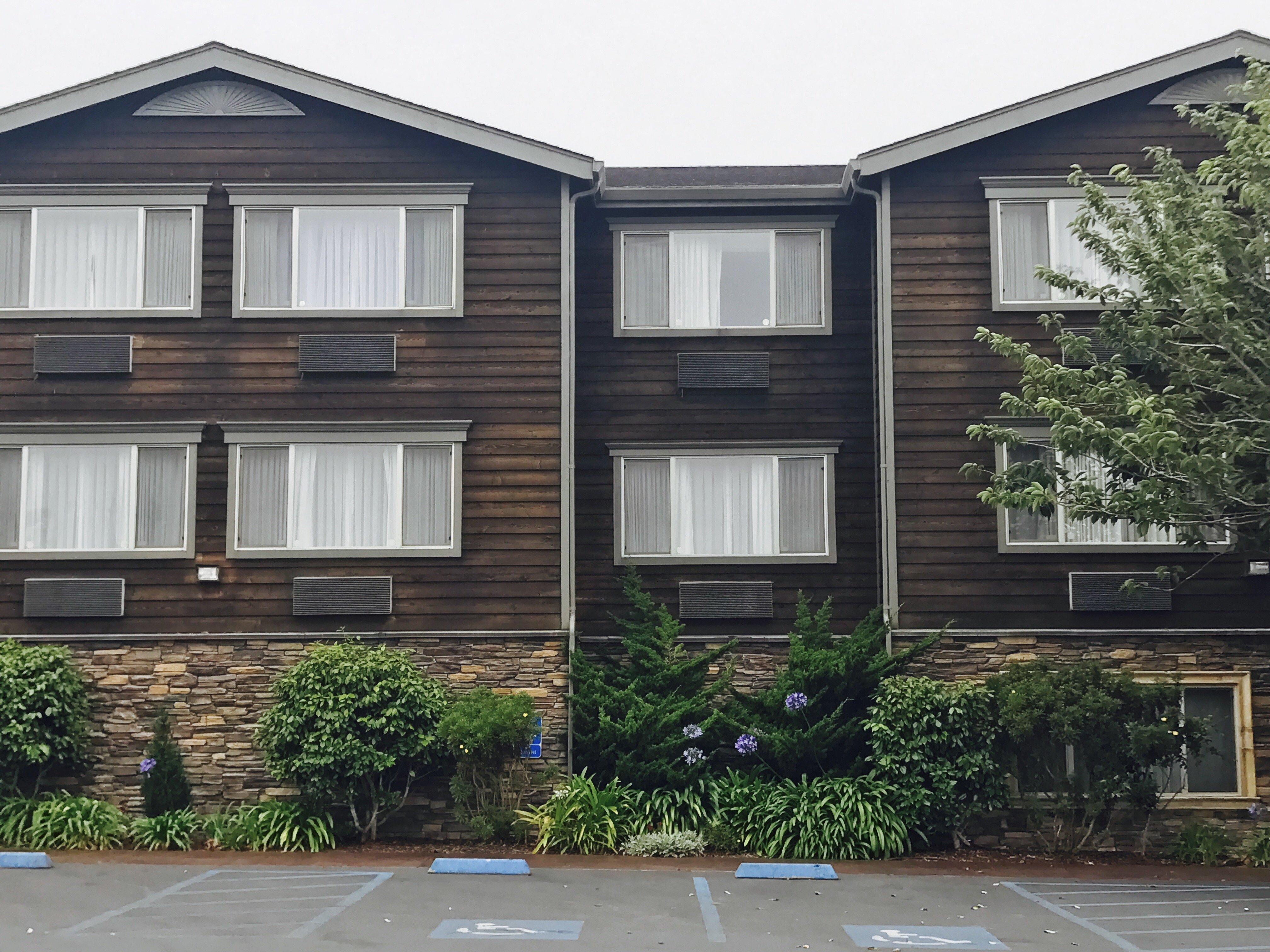 Holiday Inn Express Fort Bragg By Ihg Exterior foto